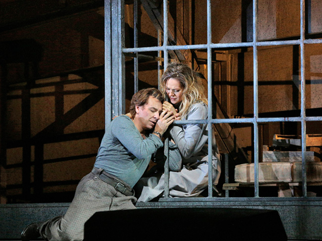 649x486_manon_lescaut_introduction (1)