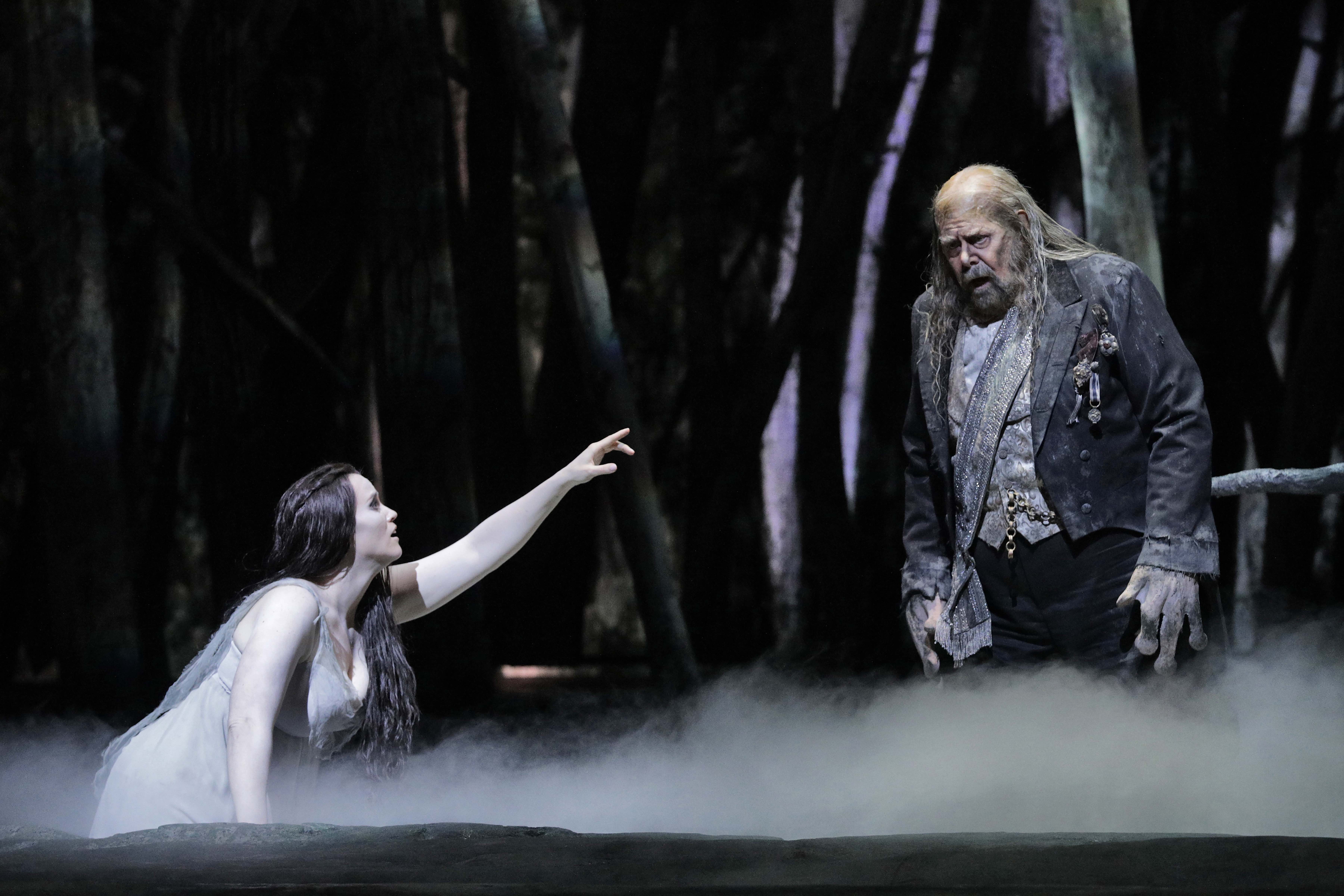 Rusalka-Rachel Willis-Sørensen as Rusalka and Kristinn Sigmundsson as Vodník the Water Goblin in Dvořák’s-credit-Cory Weaver
